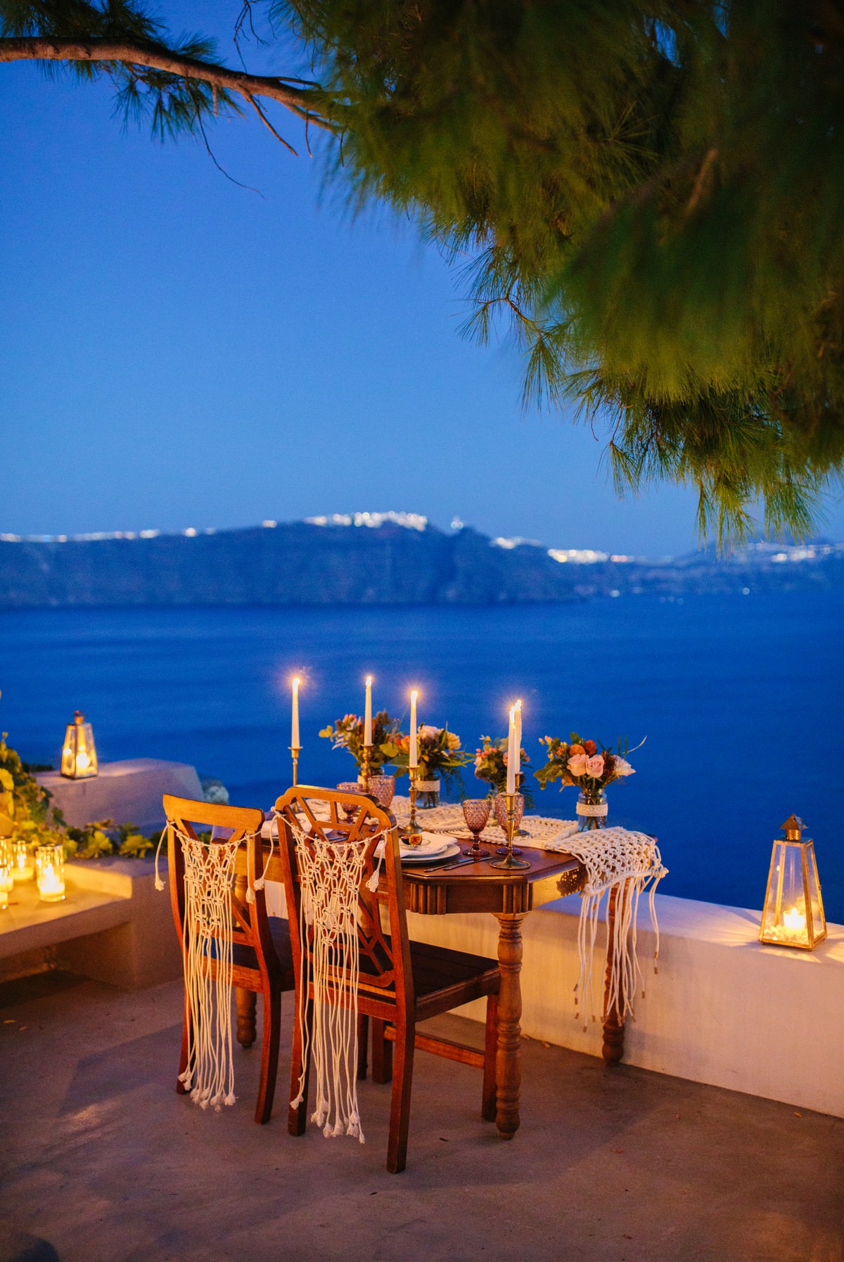Santorini elopement dinner