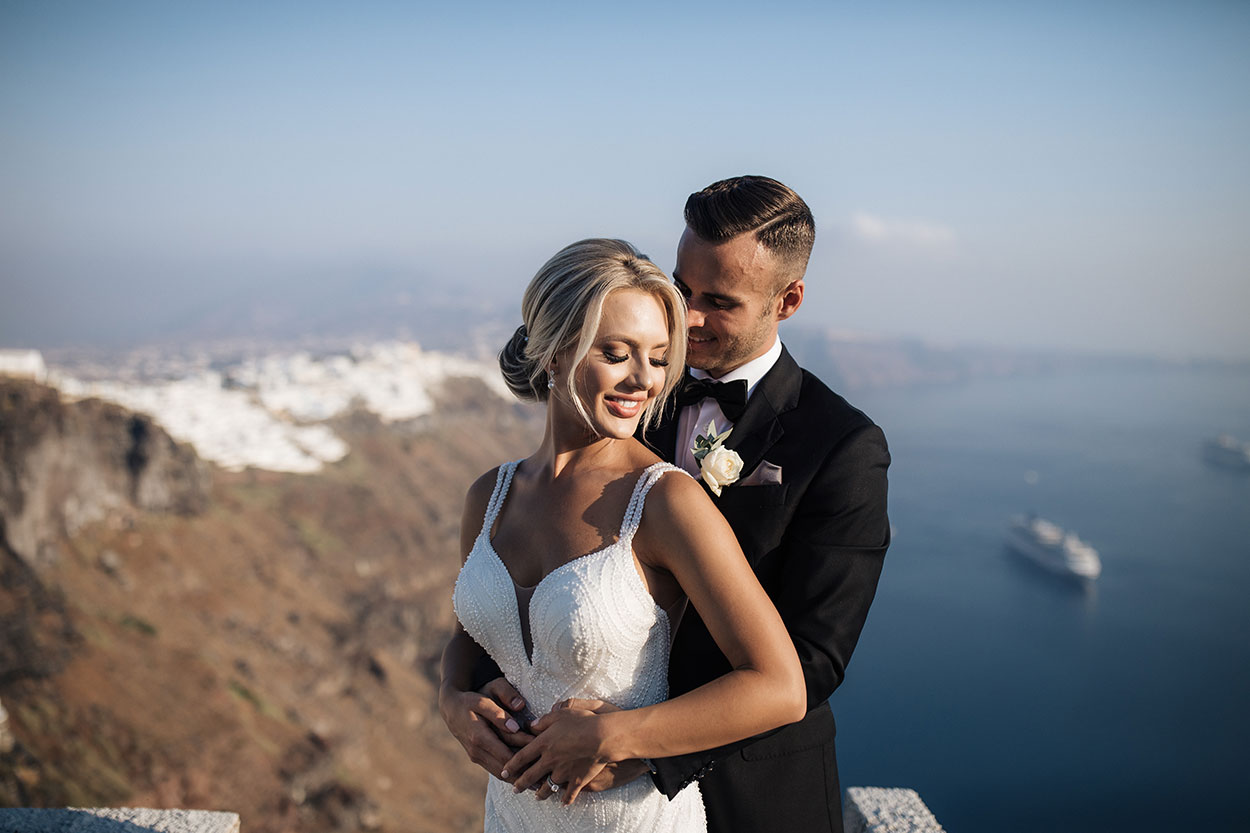 Dana villas Santorini wedding couple photos