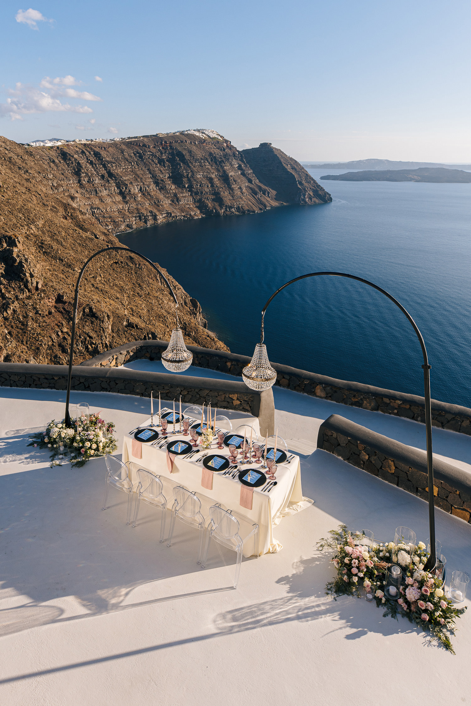 Santorini luxury wedding decoration